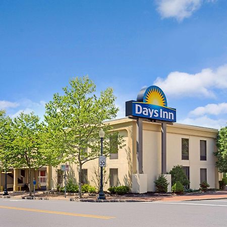 Days Inn By Wyndham Silver Spring Eksteriør billede