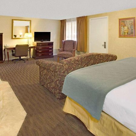 Days Inn By Wyndham Silver Spring Eksteriør billede