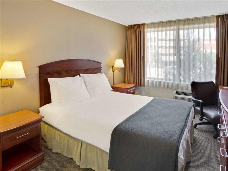 Days Inn By Wyndham Silver Spring Eksteriør billede