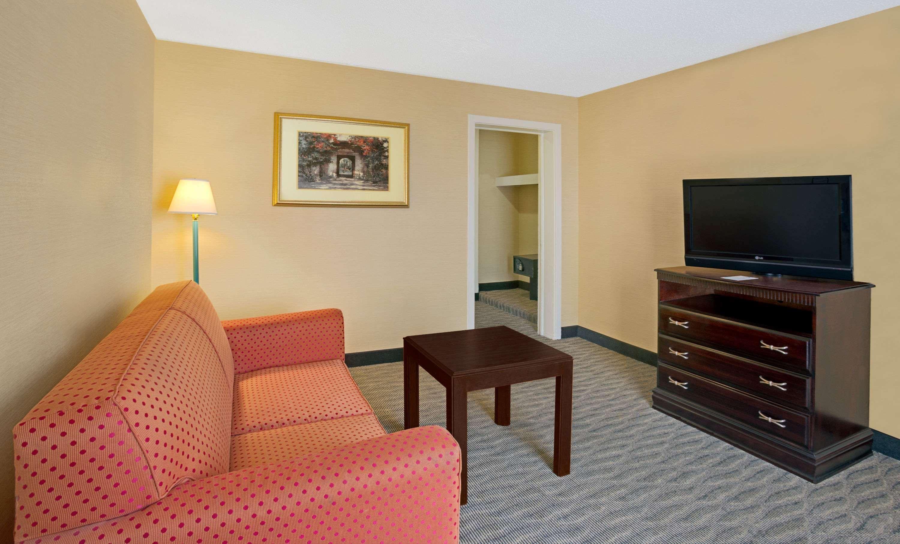 Days Inn By Wyndham Silver Spring Eksteriør billede