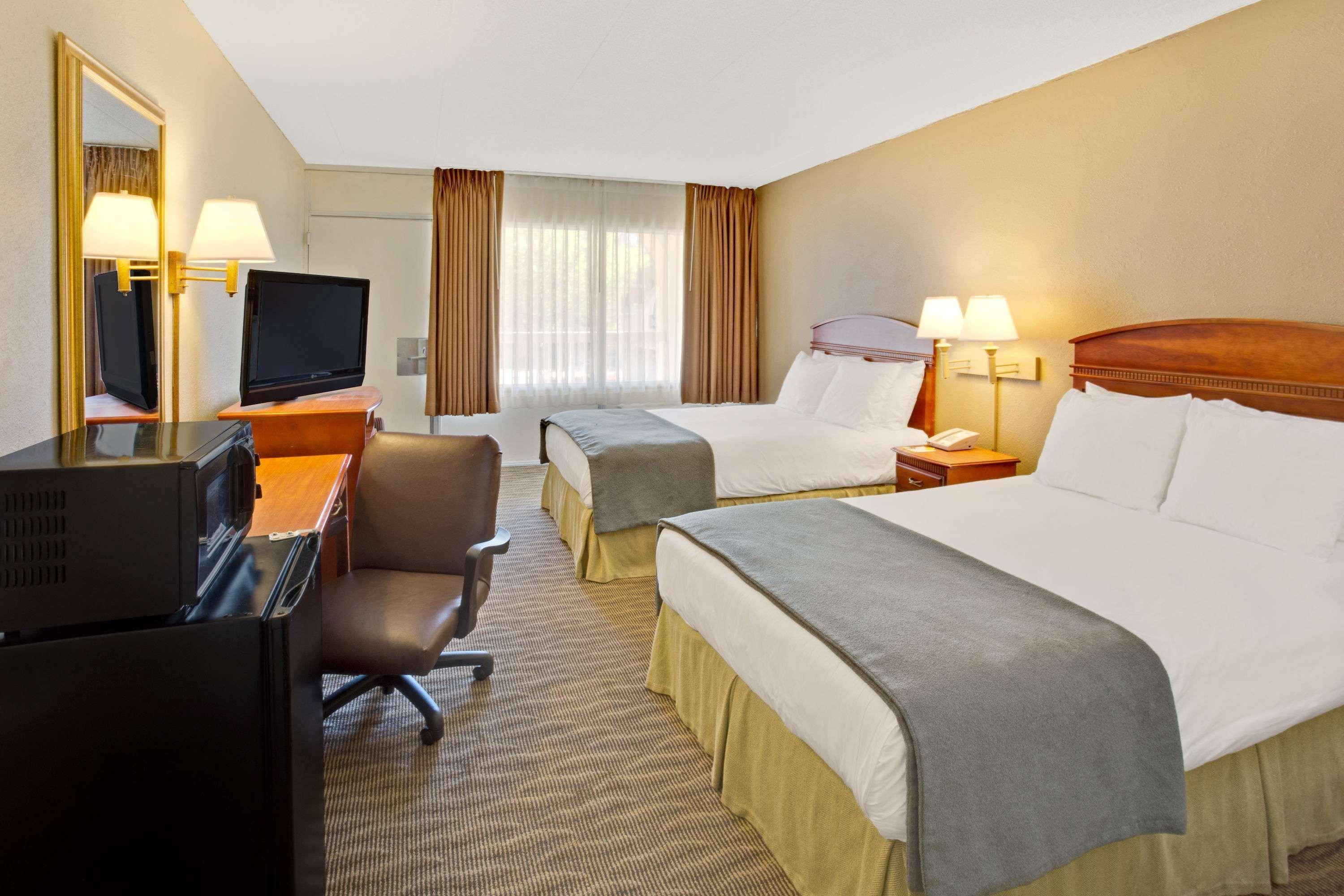 Days Inn By Wyndham Silver Spring Eksteriør billede